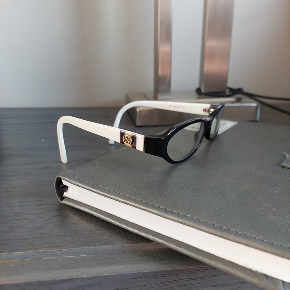 Gucci prescription glasses - Picture 3 of 4